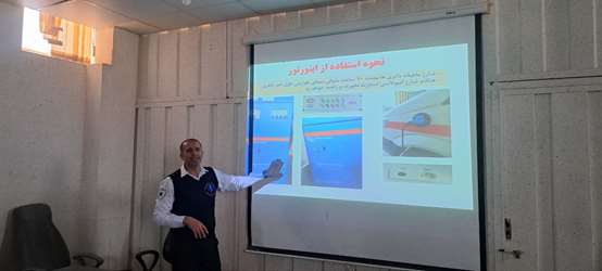 سمینار اصول رانندگی تدافعی و سرویس و نگهداری آمبولانس